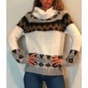 KNITWEAR